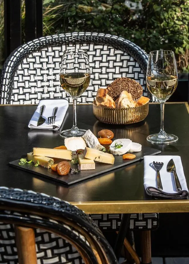 Fauchon L'hotel מלון 5*